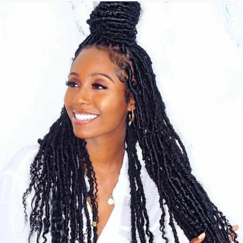 ✨SOLD✨ 32in Goddess Faux Loc Lace Frontal